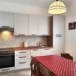 House Orieta 385