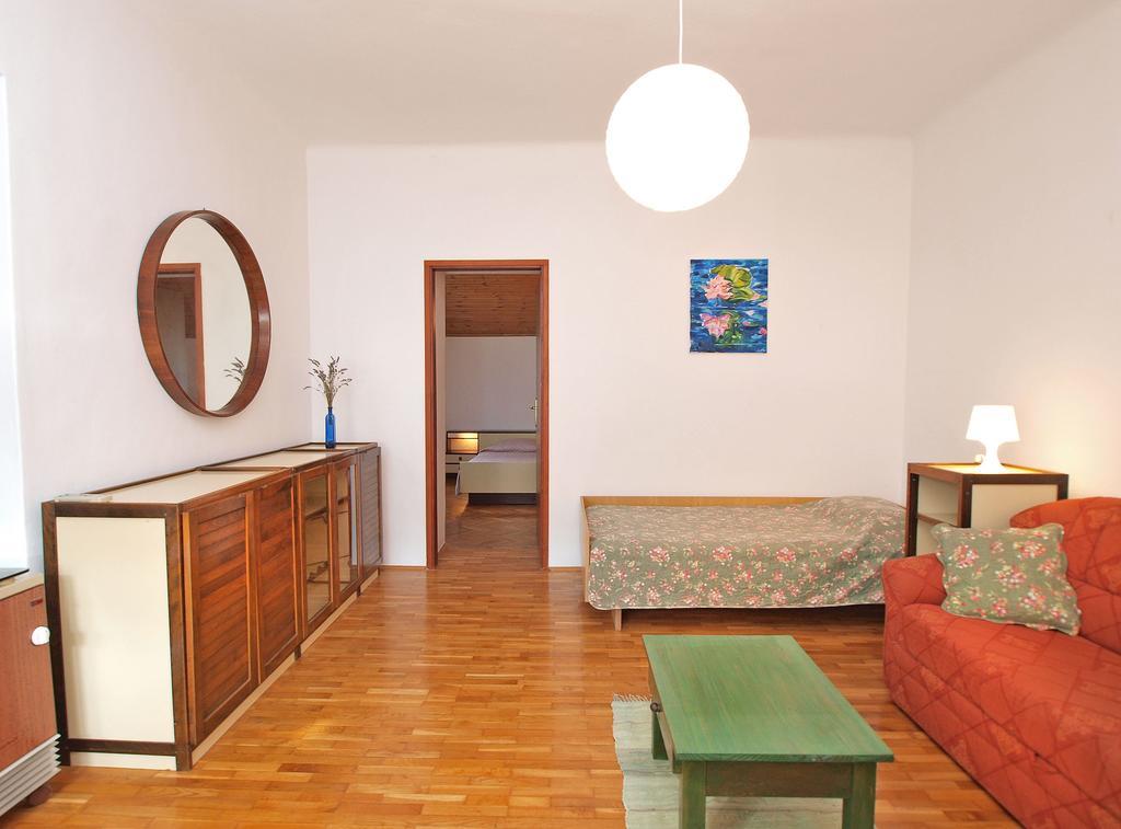 House Orieta 385 *